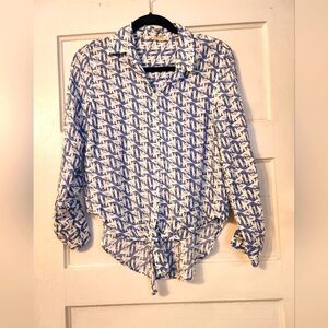 Jane & Delancey Blouse, Blue & White FOX Print, Sz S Tie Front Lightweight  EUC